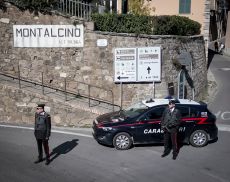 Controlli dei carabinieri a Montalcino
