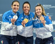 Il podio tutto azzurro nel fioretto ai Mondiali di scherma a Milano. Foto: Federazione Italiana Scherma