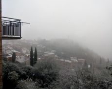 La neve scende a Montalcino 