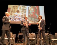 Patrizio Cencioni, Luciano Ferraro e Alex Zanardi al Teatro degli Astrusi