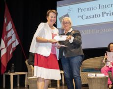 Maria Canabal, Prima Donna 2024, con Donatella Cinelli Colombini