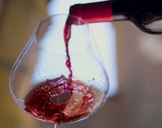 In un calice di Brunello non c’è solo vino ma anche tradizione, storia, sapienze, ricercatezza, passione, bellezza