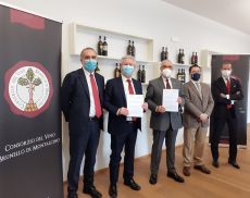 UniCredit sigla un accordo con il Consorzio del Vino Brunello di Montalcino per sostenere la crescita delle aziende associate